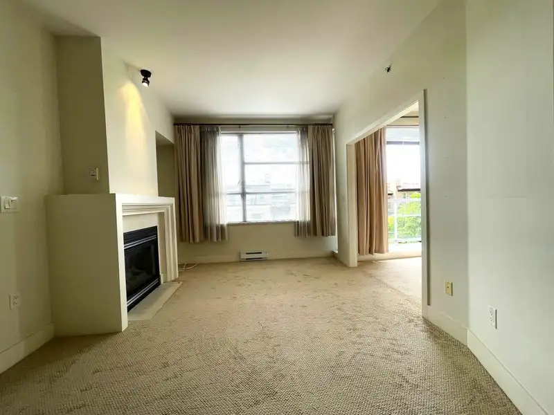404 2655 CRANBERRY DRIVE - photo 3 of 29