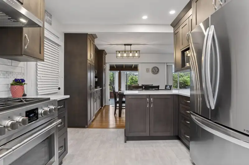 820 BALLANTRAE COURT - photo 4 of 29