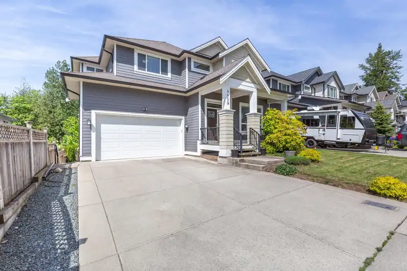4459 FARINA ROAD - photo 2 of 39
