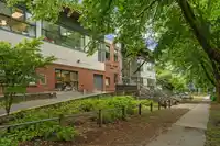 3128 INVERNESS STREET - thumbnail 39