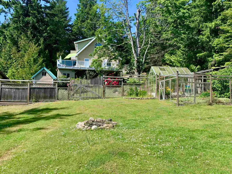 273 LEIGHTON LANE - photo 3 of 40