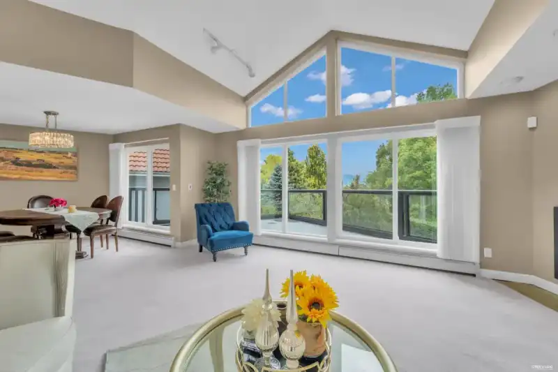 3675 BLENHEIM STREET - photo 1 of 34