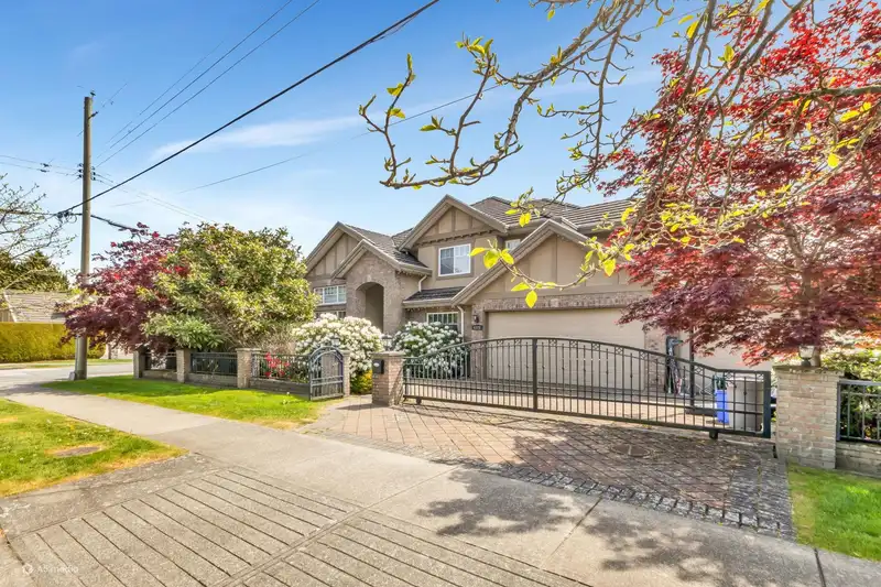 6328 DANUBE ROAD - photo 3 of 37