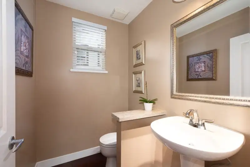3 MAPLE DRIVE - photo 4 of 40