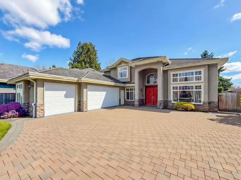 9140 PINEWELL CRESCENT - photo 1 of 21