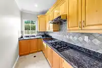 9140 PINEWELL CRESCENT - thumbnail 5
