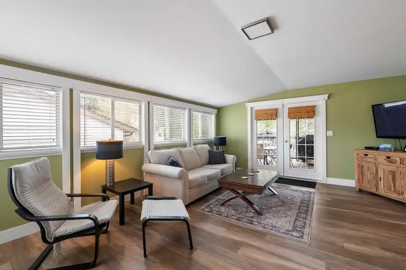 27157 28 AVENUE - photo 3 of 33