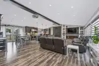 2247 WINDSOR STREET - thumbnail 2
