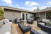 4951 199A STREET - thumbnail 32