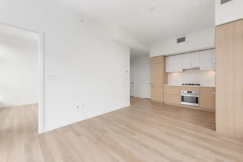 303 9675 KING GEORGE BOULEVARD - photo 4 of 30