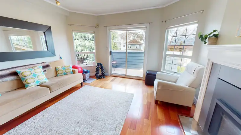 2158 W 3RD AVENUE - photo 2 of 20
