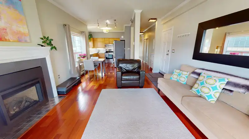 2158 W 3RD AVENUE - photo 3 of 20