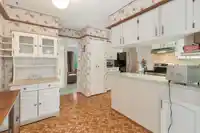 11138 84B AVENUE - thumbnail 9