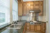 1121 W 39TH AVENUE - thumbnail 10