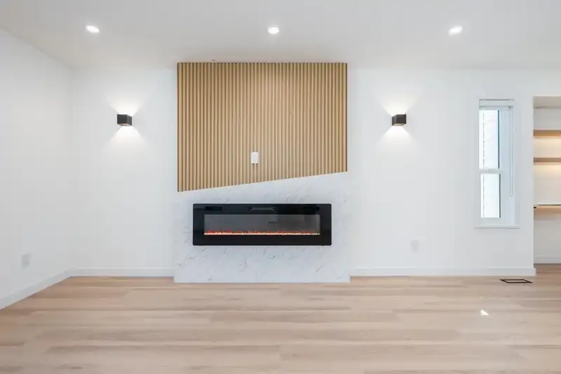 15092 19A AVENUE - photo 4 of 20
