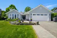 1087 161 STREET - thumbnail 2