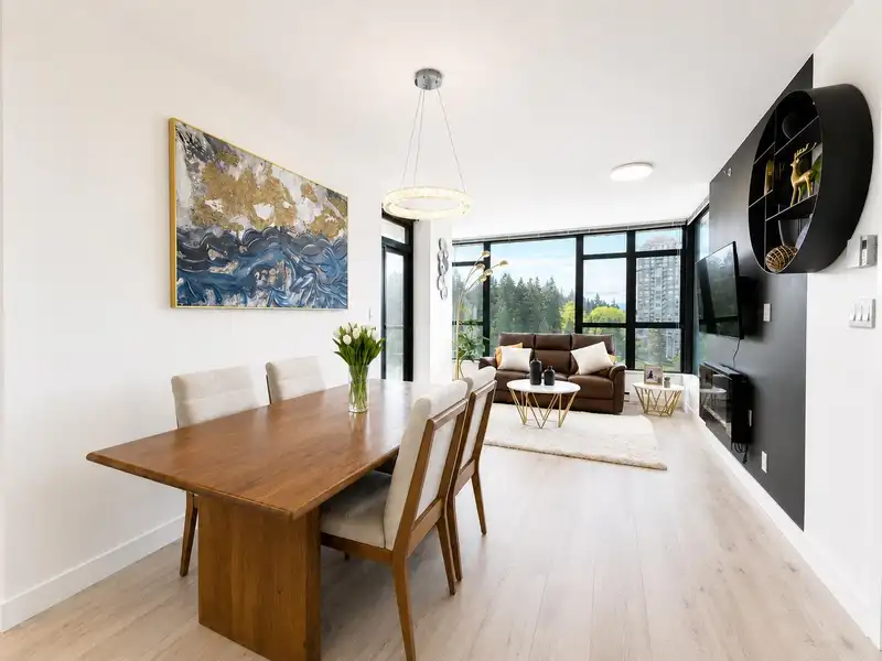 1701 15 E ROYAL AVENUE - photo 3 of 40