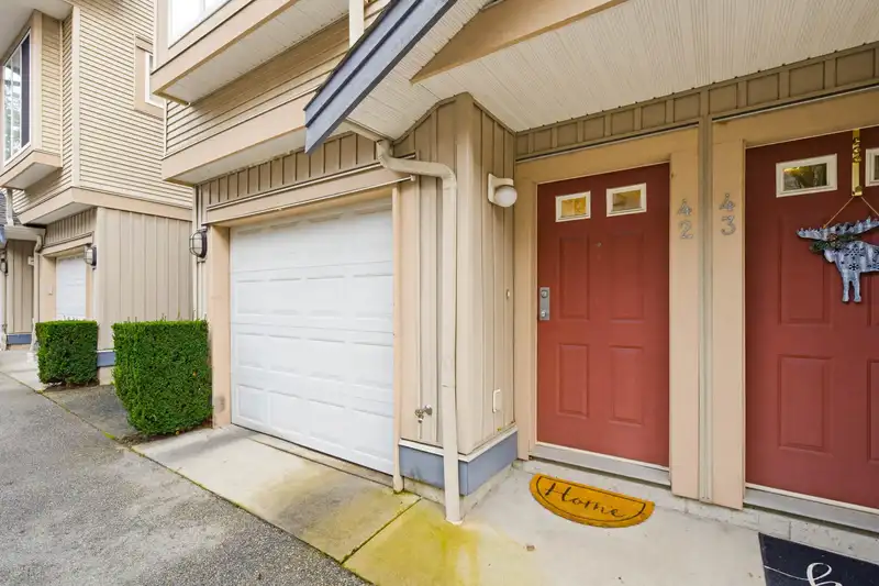 42 5839 PANORAMA DRIVE - photo 4 of 33