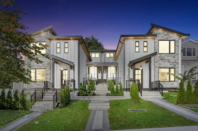 103 743 GAUTHIER AVENUE - photo 1 of 40