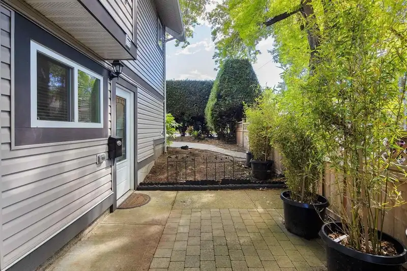 195 W 12 AVENUE - photo 3 of 39
