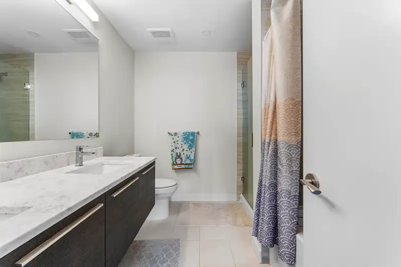 1805 6288 CASSIE AVENUE - photo 2 of 32