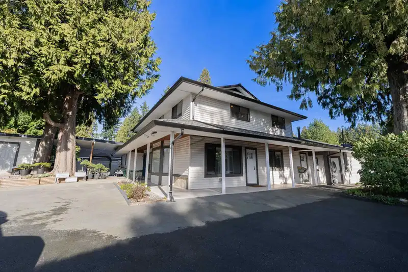 9252 204 STREET - photo 1 of 37