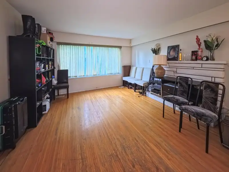 6174 TYNE STREET - photo 3 of 8