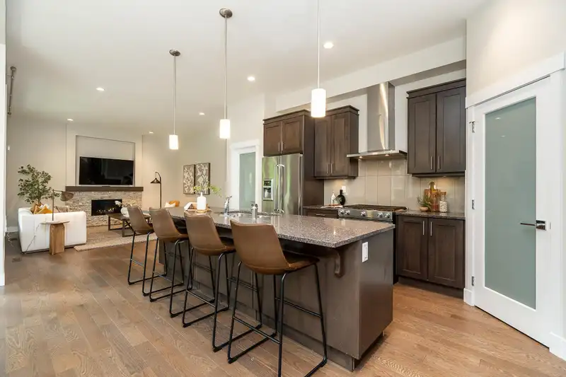3565 HIGHLAND DRIVE - photo 2 of 40
