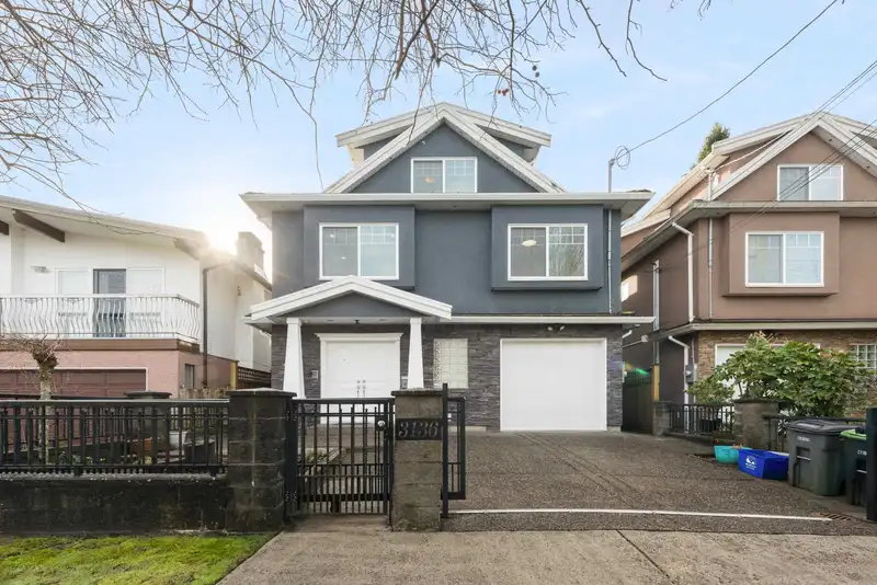 3136 E 47TH AVENUE - photo 1 of 38