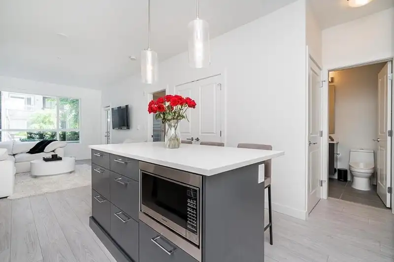B110 20834 80 AVENUE - photo 4 of 29