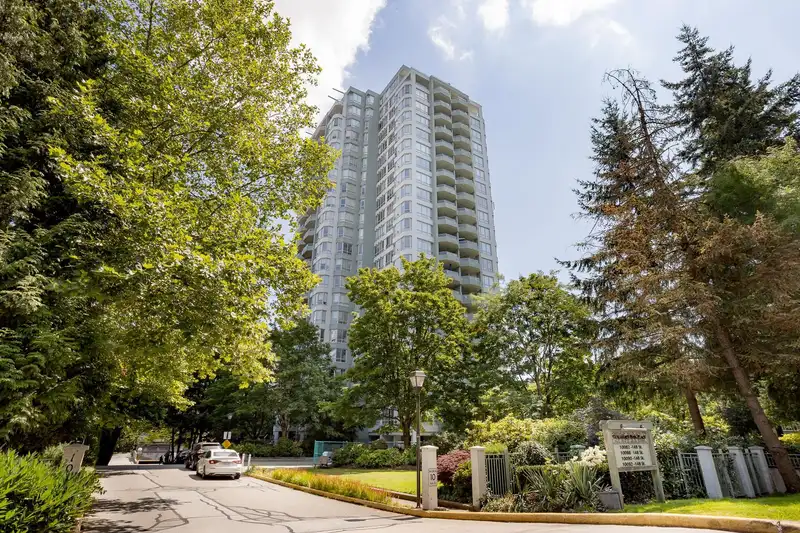 704 10082 148 STREET - photo 1 of 36