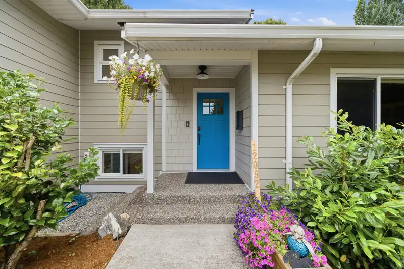 12092 GLENHURST STREET - photo 3 of 25