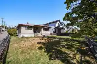715 E 63RD AVENUE - thumbnail 8