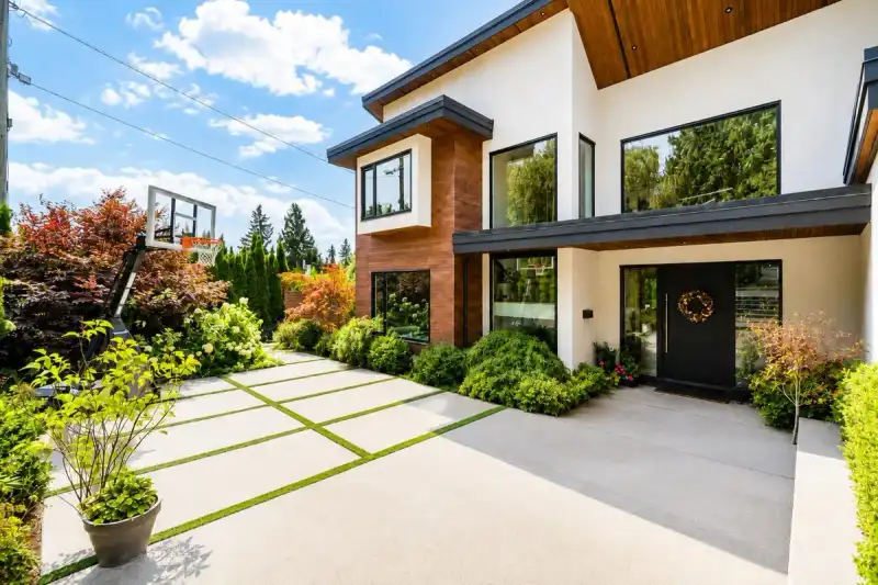 955 FOREST HILLS DRIVE - photo 3 of 40