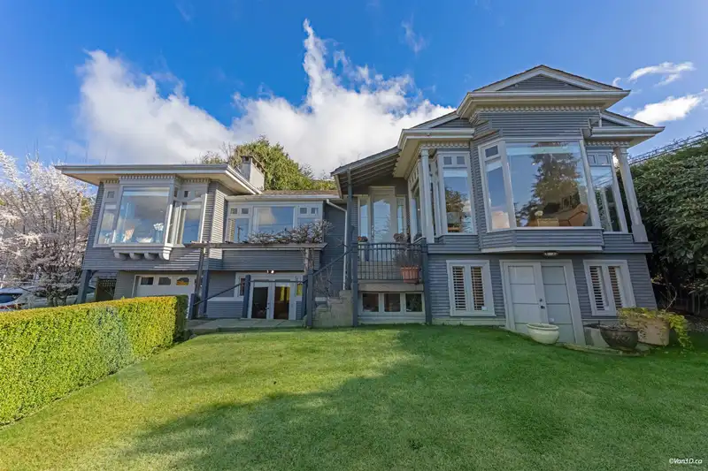 670 MONTROYAL BOULEVARD - photo 1 of 40