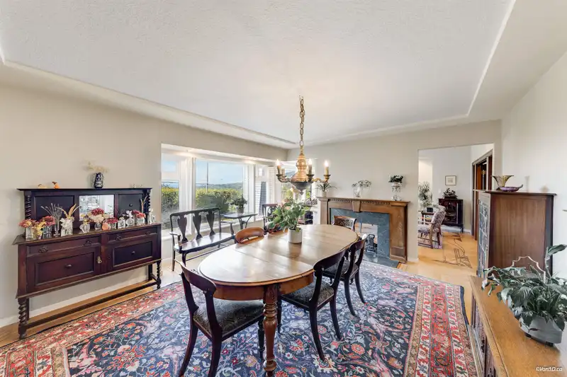 670 MONTROYAL BOULEVARD - photo 2 of 40