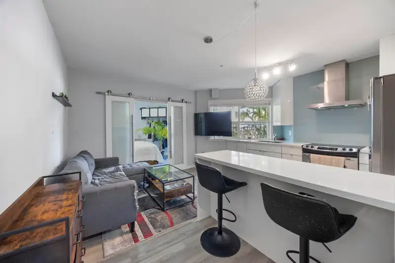 106 1988 E 37TH AVENUE - photo 2 of 15