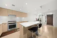 102 6700 DUNBLANE AVENUE - thumbnail 1