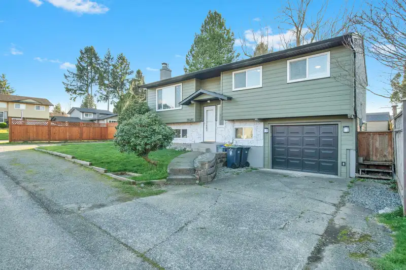 26485 30A AVENUE - photo 2 of 30