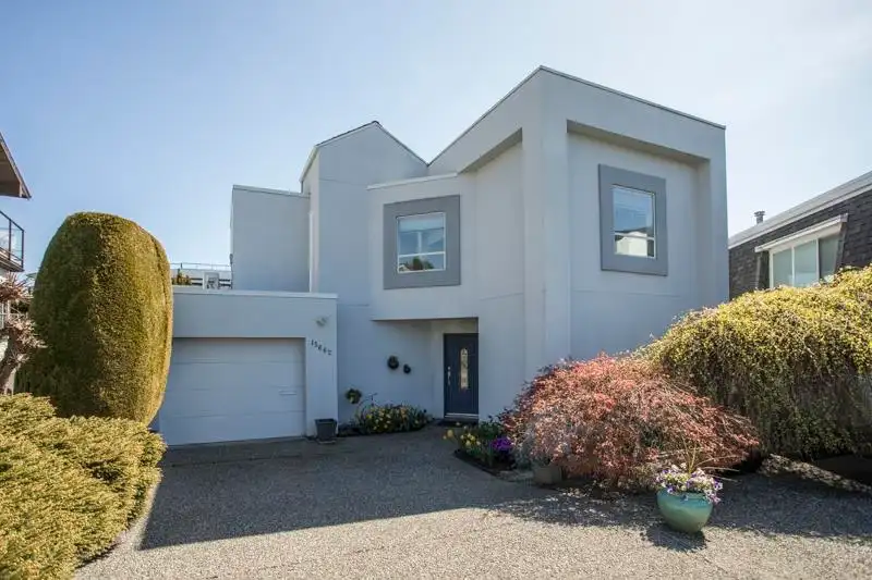 15662 SEMIAHMOO AVENUE - photo 2 of 34