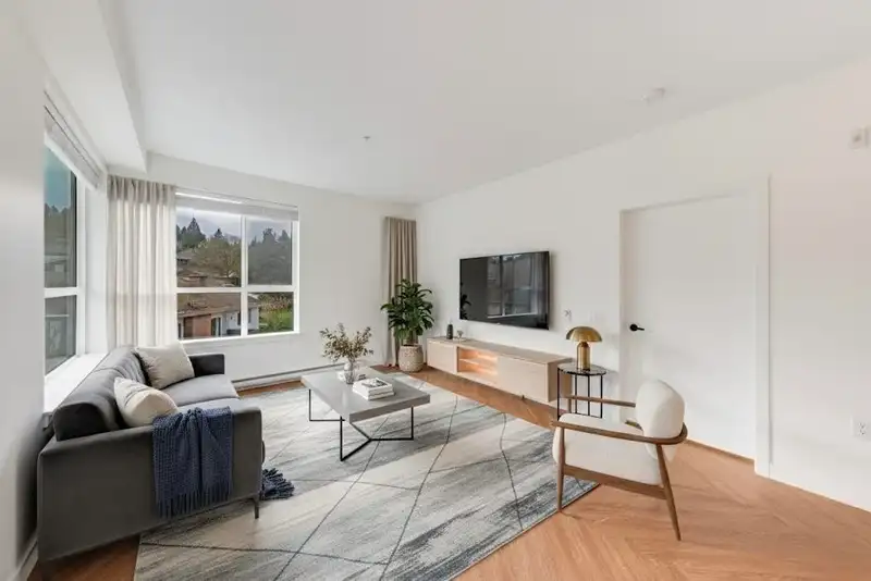 505 3229 ST JOHNS STREET - photo 2 of 37
