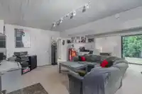 3632 VICTORIA DRIVE - thumbnail 11