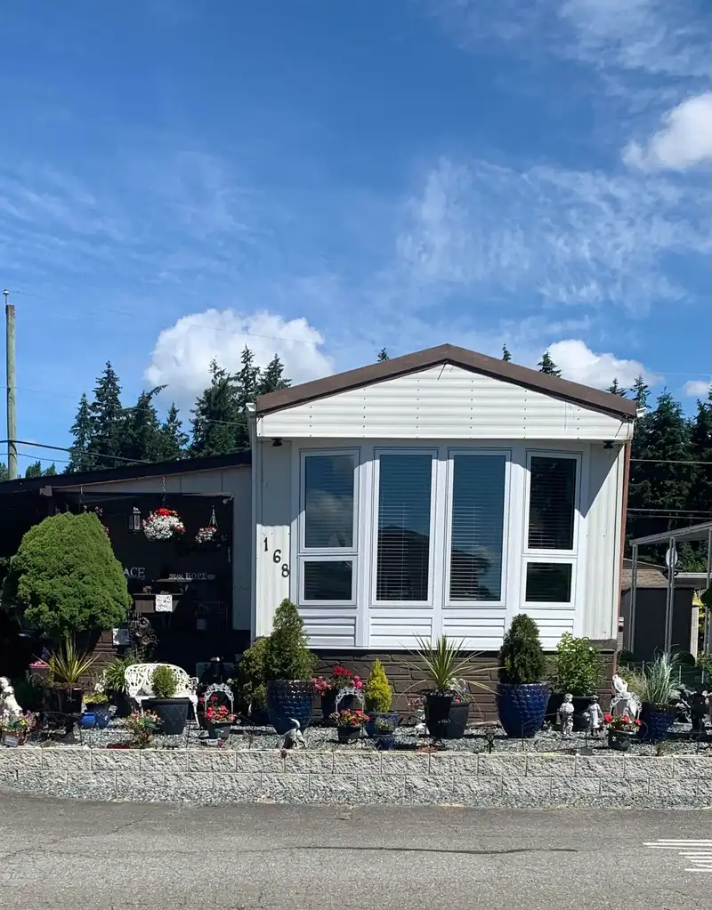 168 27111 0 AVENUE - photo 1 of 7