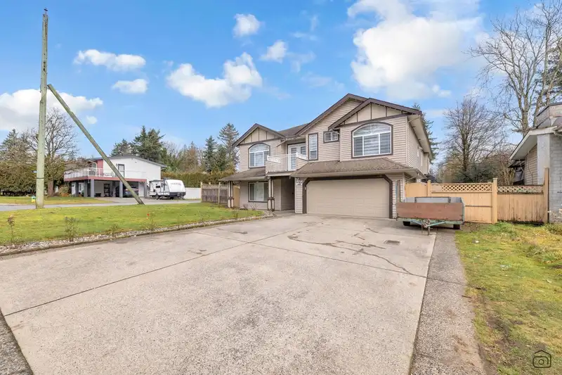 7480 LEE STREET - photo 2 of 26