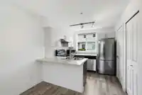 206 5632 KINGS ROAD - thumbnail 3
