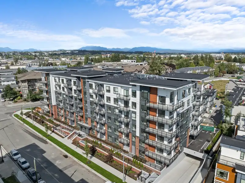 615 5504 BRYDON CRESCENT - photo 1 of 11