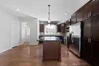 1 3008 ASH STREET - thumbnail 9