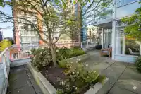 402 480 ROBSON STREET - thumbnail 4