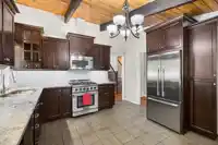 655 MACINTOSH STREET - thumbnail 6