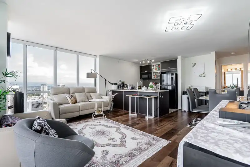 3504 13688 100 AVENUE - photo 1 of 39